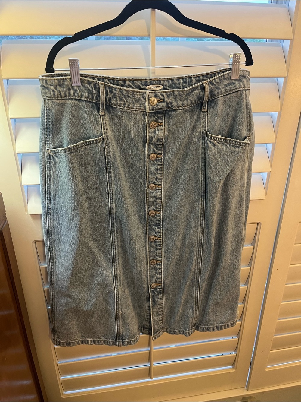 Old Navy Button-Front Light Wash Denim Skirt
